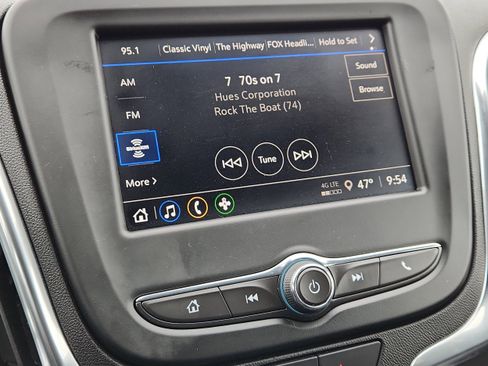 Used 2024 Chevrolet Equinox LT image 19