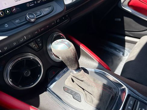 Used 2021 Chevrolet Camaro ZL1 RWD image 17