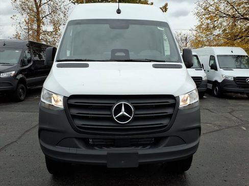 New 2025 Mercedes-Benz Sprinter 2500 image 8