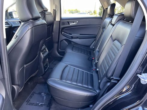 Used 2023 Ford Edge SEL image 7