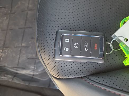 New 2025 Jeep Wagoneer S Launch Edition w/ Trailer Tow Group image 28