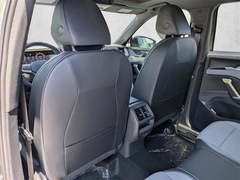 New 2026 Volkswagen Tiguan SE R-Line FWD image 24