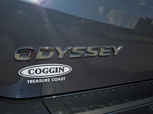 New 2026 Honda Odyssey Touring image 18