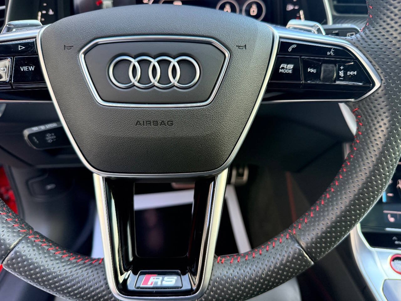 Used 2021 Audi RS 6 AWD/4WD image 24