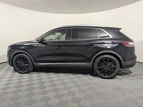Used 2023 Lincoln Nautilus Reserve w/ Monochromatic Package AWD/4WD image 5