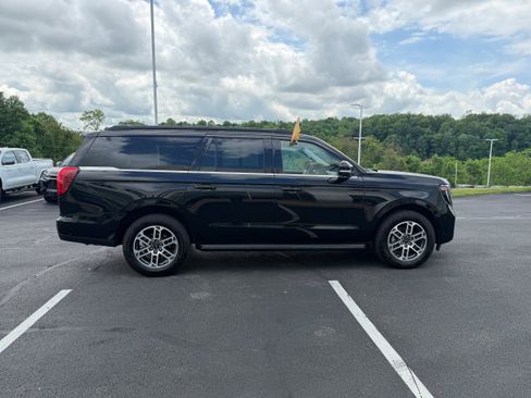 Certified 2025 Ford Expedition Max Active AWD/4WD image 5