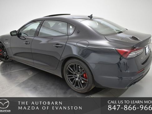 Used 2022 Maserati Quattroporte Modena Q4 image 14