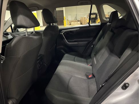 Used 2025 Toyota RAV4 LE AWD/4WD image 8