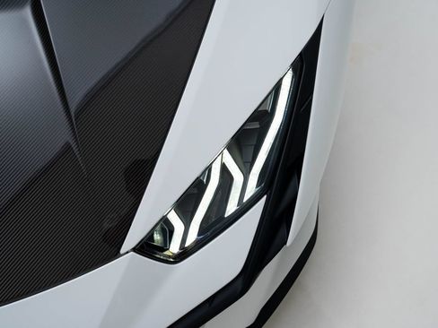 Used 2023 Lamborghini Huracan Tecnica RWD image 47