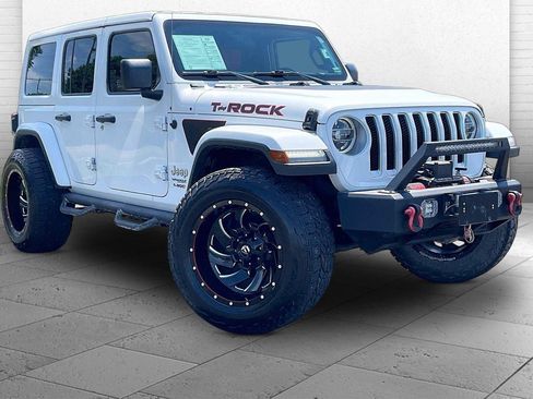Used 2018 Jeep Wrangler Unlimited Sahara w/ LED Lighting Group AWD/4WD image 1