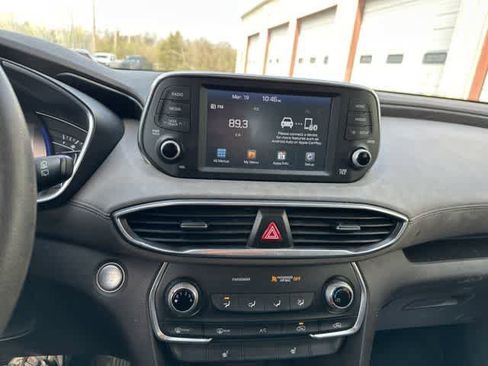 Used 2019 Hyundai Santa Fe SEL image 6