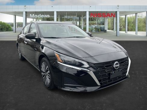 Certified 2023 Nissan Altima 2.5 SV image 7