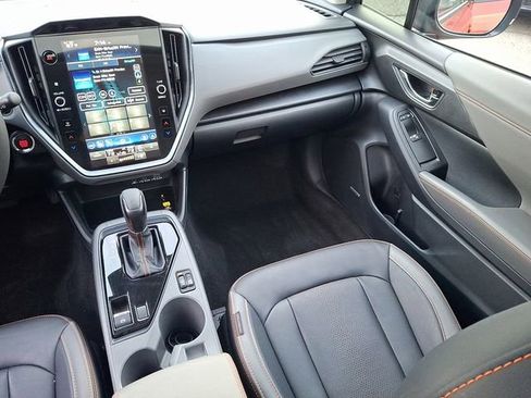 Used 2024 Subaru Crosstrek 2.5i Limited AWD/4WD image 16