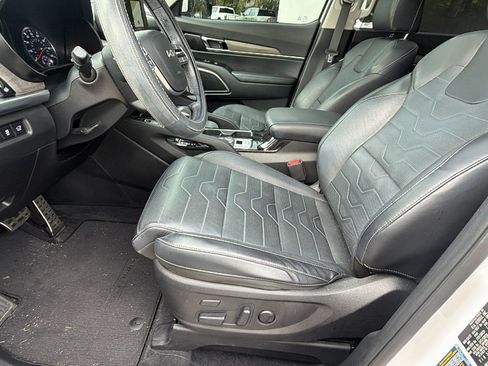 Used 2022 Kia Telluride SX w/ SX Prestige Package AWD/4WD image 16
