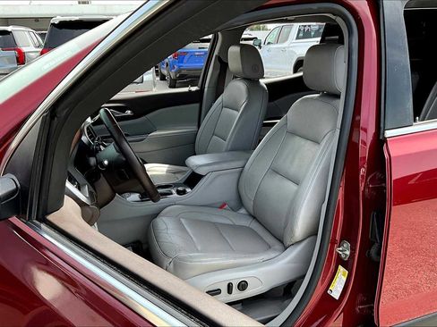 Used 2017 GMC Acadia SLT image 7