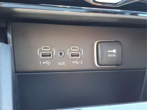 New 2026 Jeep Grand Cherokee L Limited w/ Limited Altitude Package AWD/4WD image 22