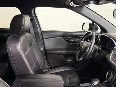 Used 2023 Chevrolet Blazer Premier image 28