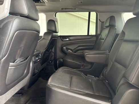 Used 2016 GMC Yukon XL SLT w/ Open Road Package AWD/4WD image 19