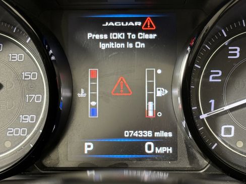 Used 2015 Jaguar F-TYPE S image 19