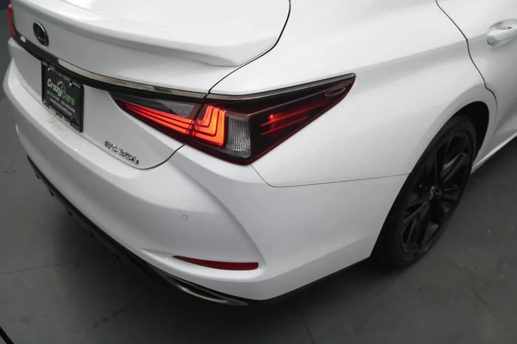 Used 2024 Lexus ES 350 F Sport w/ Accessory Package (Z2) FWD image 15