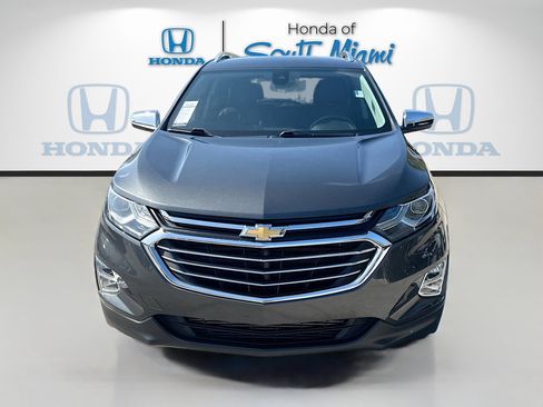 Used 2020 Chevrolet Equinox Premier image 2