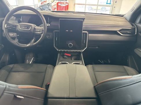 Used 2025 GMC Acadia AT4 image 37