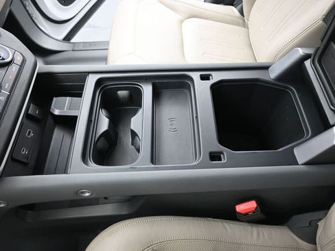 Used 2022 Land Rover Defender 110 SE AWD/4WD image 30