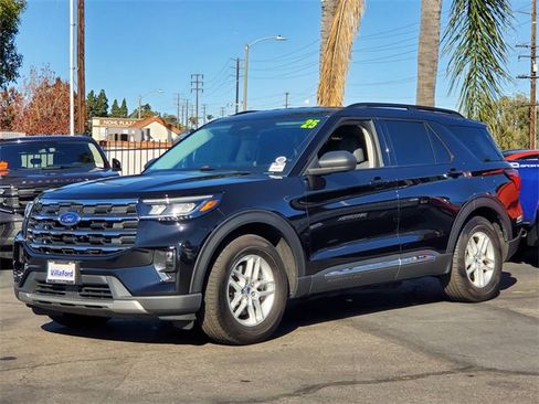 Used 2025 Ford Explorer Active w/ Active Comfort Package image 27