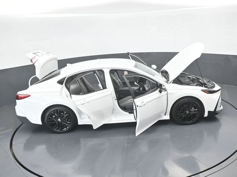 Used 2026 Toyota Camry SE w/ Convenience Package image 76