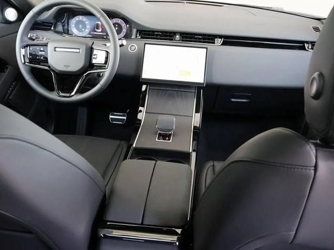 Used 2026 Land Rover Range Rover Evoque Dynamic SE AWD/4WD image 31