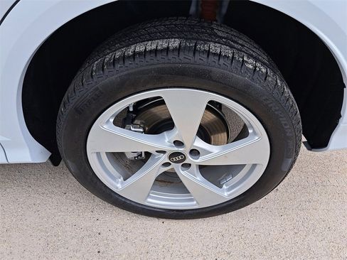 New 2025 Audi Q5 Premium Plus image 30