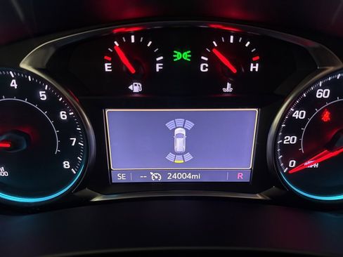 Used 2023 Chevrolet Equinox LT image 33