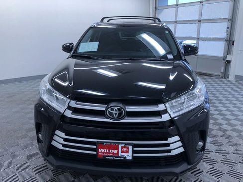 Used 2019 Toyota Highlander XLE image 14