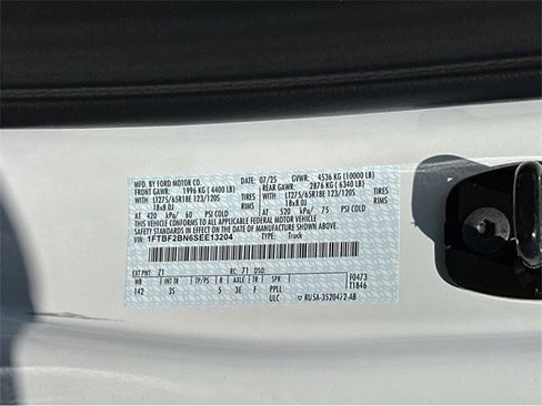 New 2025 Ford F250 XLT image 36