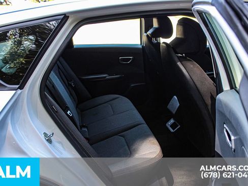 Used 2025 Kia K4 FWD image 19
