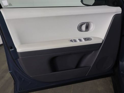 Used 2022 Hyundai Ioniq 5 SE w/ Cargo Package RWD image 19