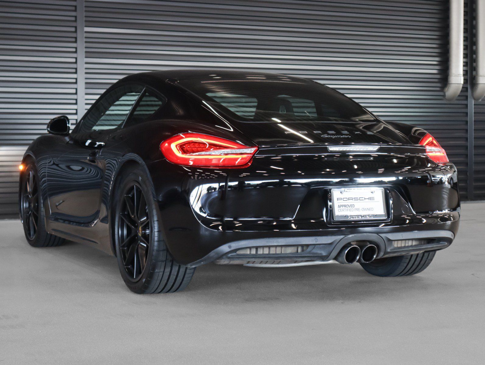 Certified 2016 Porsche Cayman RWD image 3