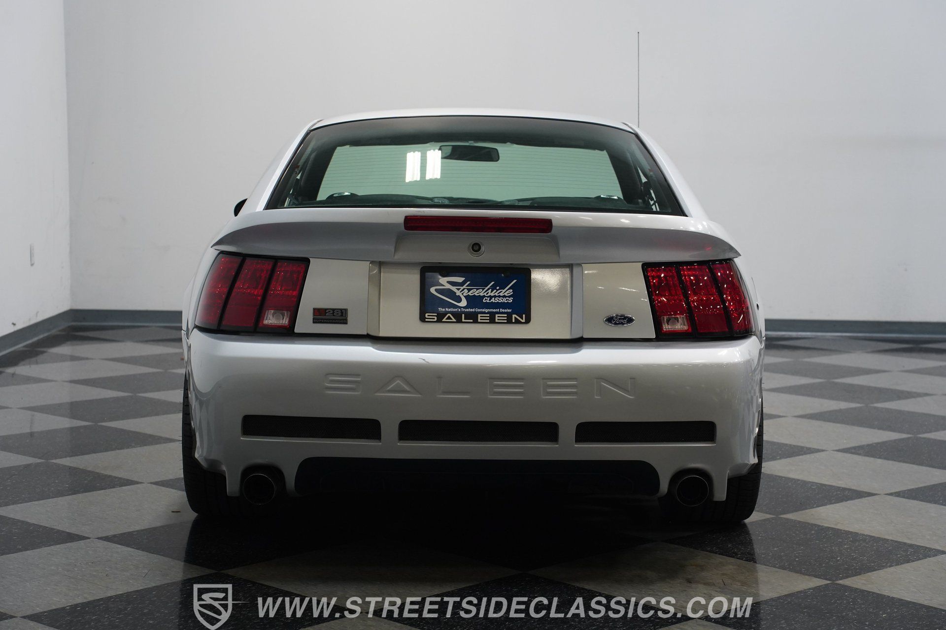 Used 2001 Ford Mustang GT RWD image 11