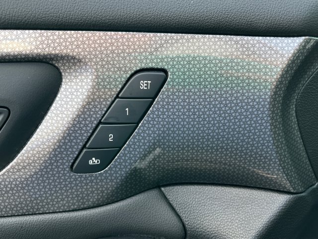 Used 2024 Chevrolet Traverse Premier w/ Redline Edition FWD image 12