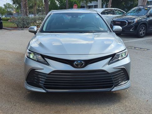 Used 2023 Toyota Camry LE FWD image 3