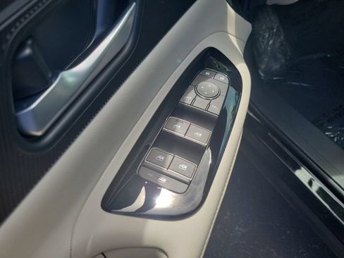Certified 2025 Nissan Murano SV AWD/4WD image 15