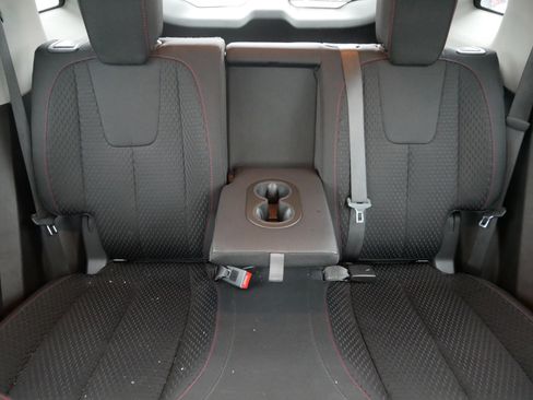 Used 2015 GMC Terrain SLE image 13