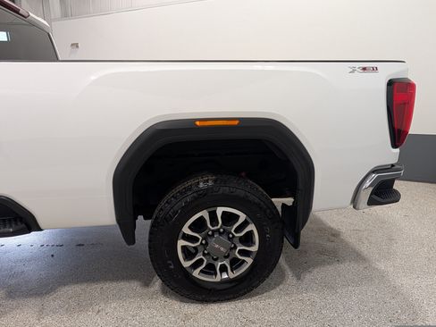 Used 2024 GMC Sierra 2500 SLE w/ SLE Convenience Package AWD/4WD image 8
