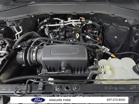 Used 2022 Ford Explorer XLT w/ Equipment Group 202A image 15