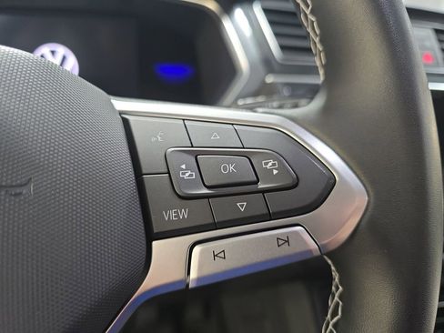 Used 2022 Volkswagen Tiguan SE image 19