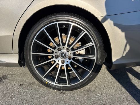 Used 2019 Mercedes-Benz C 300 Sedan image 27