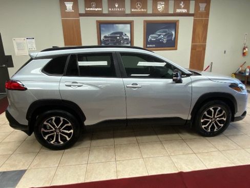 Used 2025 Toyota Corolla Cross AWD Hybrid image 5