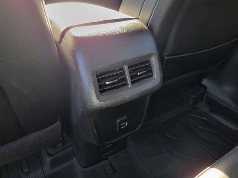 Used 2019 GMC Terrain SLT w/ Preferred Package image 28