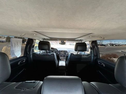 Used 2017 Jeep Grand Cherokee Summit image 8