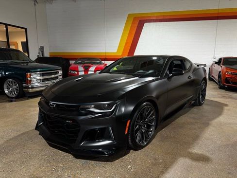 Used 2020 Chevrolet Camaro ZL1 RWD image 1
